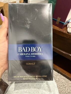 Carolina Herrera Black & Silver Fragrance Box